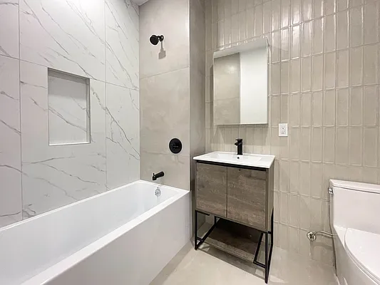 Rented by ERNY LLC | media 6