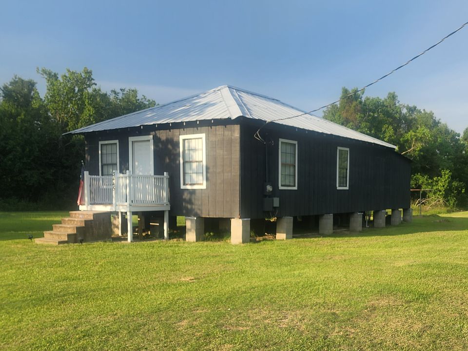 1st image of 3445 Elk Dr