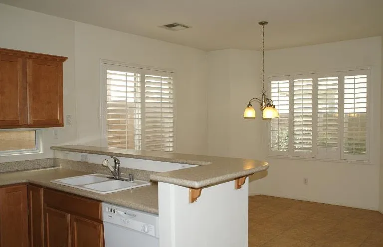 5010 Whispy Breeze Ave — Photo 19