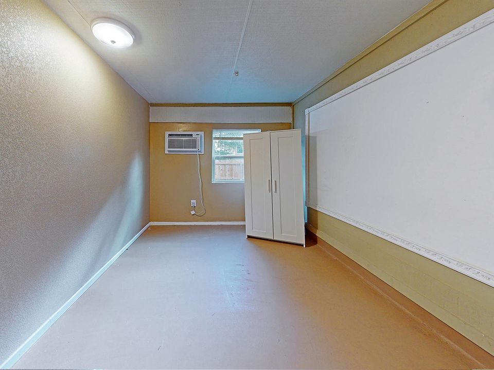 1st image of 1111 S Ellison Dr #1E-711562