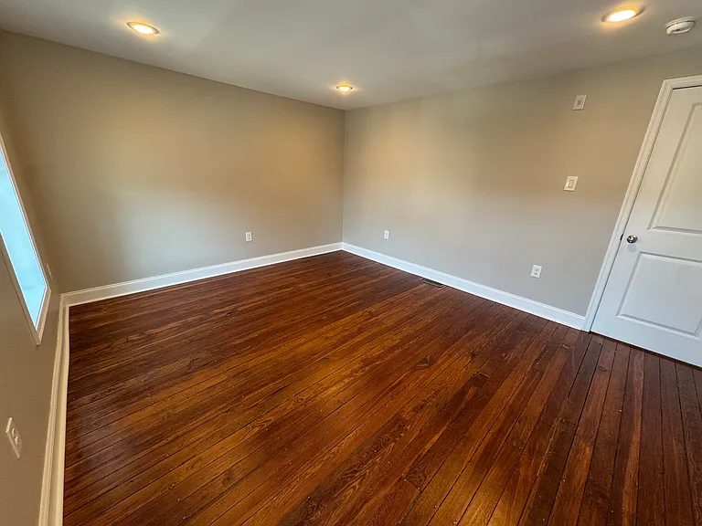 Front 2nd floor bedroom