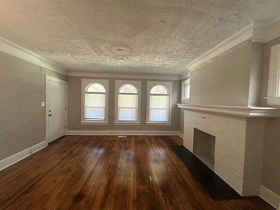 4th image of 2067 Hazelwood St