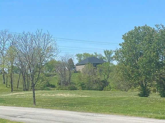 2nd image of 3 River Heights Blvd