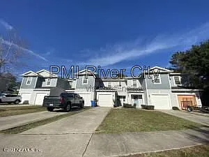 2 bed, 2.5 bath, 1220 sqft, $1,400 — Photo 2