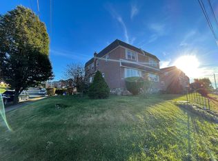 9315 Crispin St, Philadelphia, PA 19114