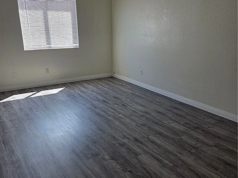 6553 McRae Ave #201 — Photo 14