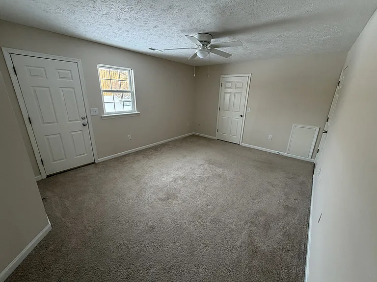 Commonwealth Senior Living at Christiansburg — Photo 38