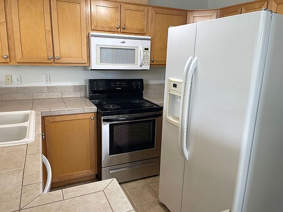 5th image of 15140 SW Mallard Dr Unit 201