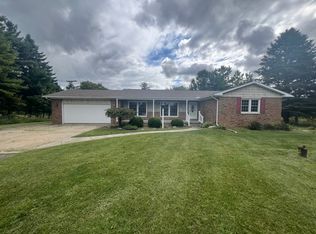 1174 N Colling Rd, Caro, MI 48723