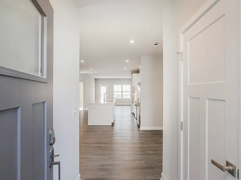 103 Great Falls Ct — Photo 2