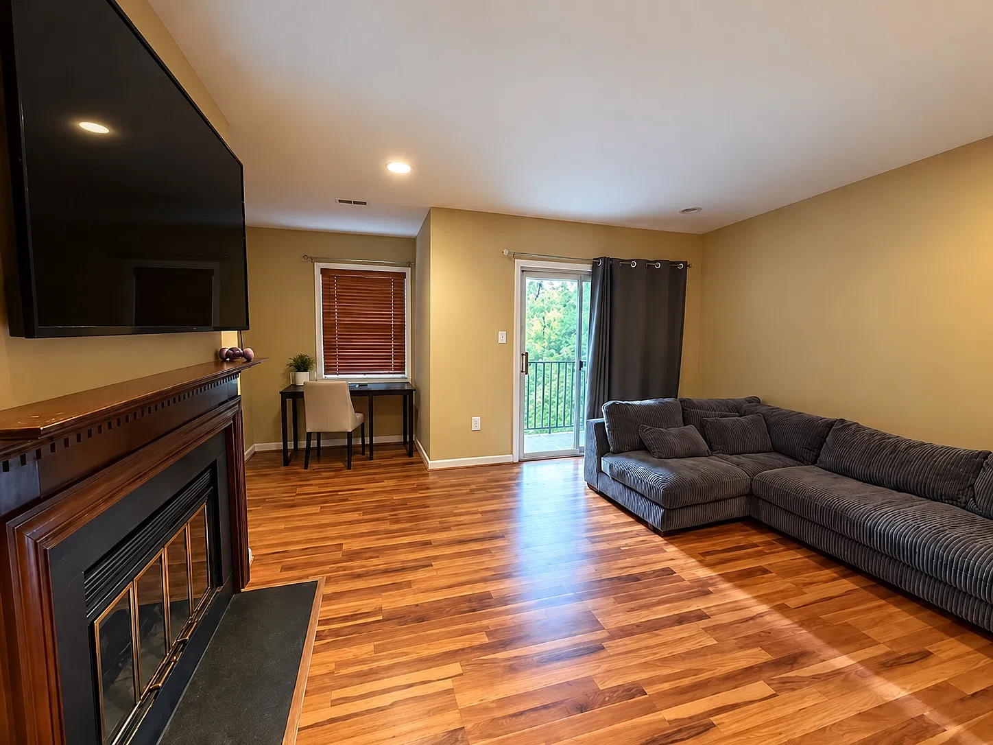 3760 Madison Ln — Photo 3
