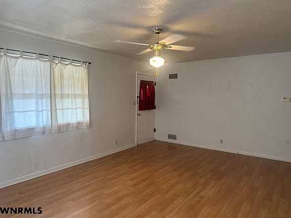 3rd image of 1121 Avenue D