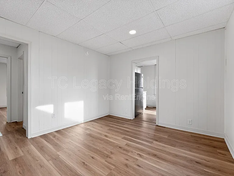 604 Hart St — Photo 14