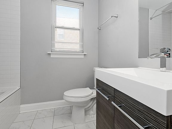 5th image of 8018 S Luella Ave