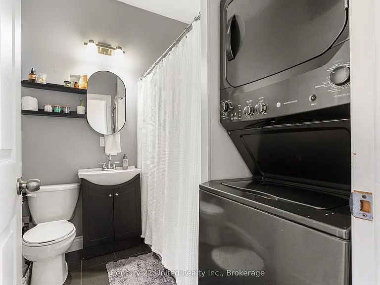 34 King St W #1 — Photo 15