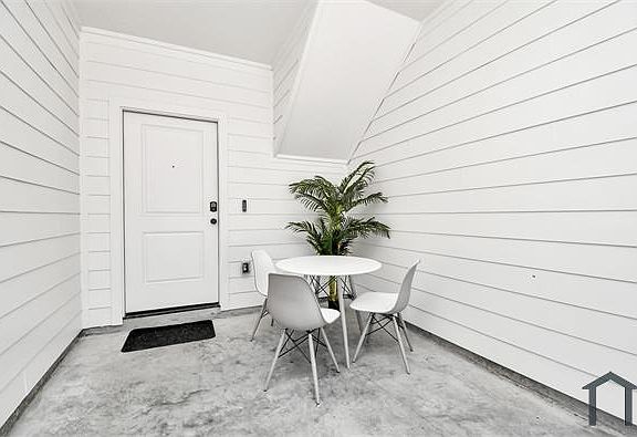 2nd image of 4610 Indie Heights Ln