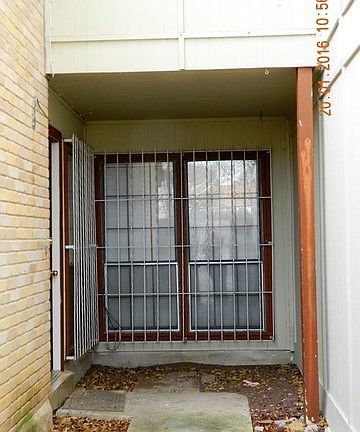 2nd image of 8026 Winsford Dr