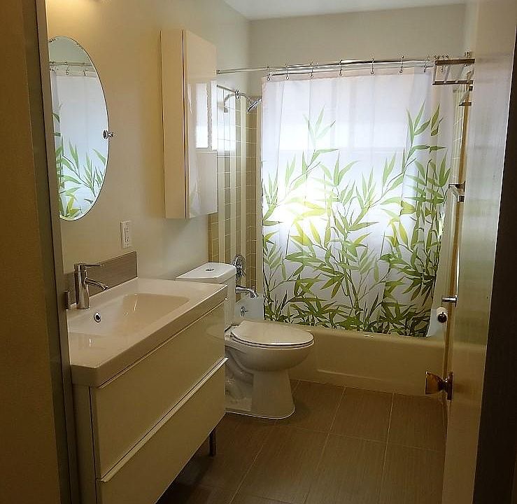 1st image of 360 Bellerose Dr APT 3