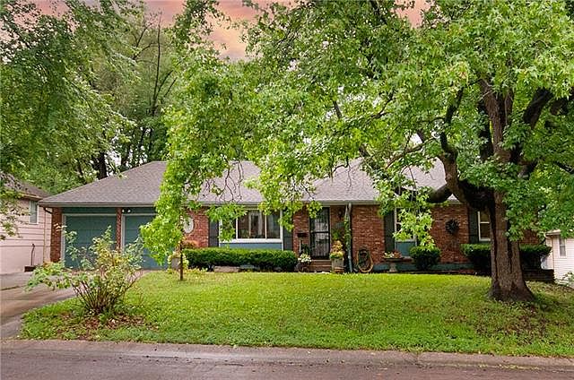 1st image of 7316 Willow Ave