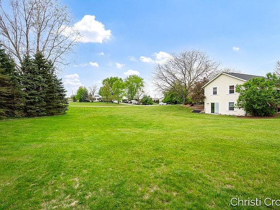 4th image of 8414 Windstone Dr NE