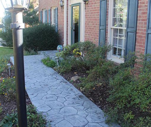 5th image of 718 Debra Ln