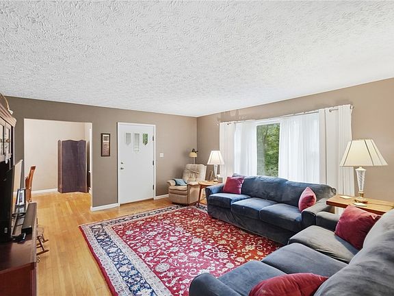 5th image of 1253 Opal Ave