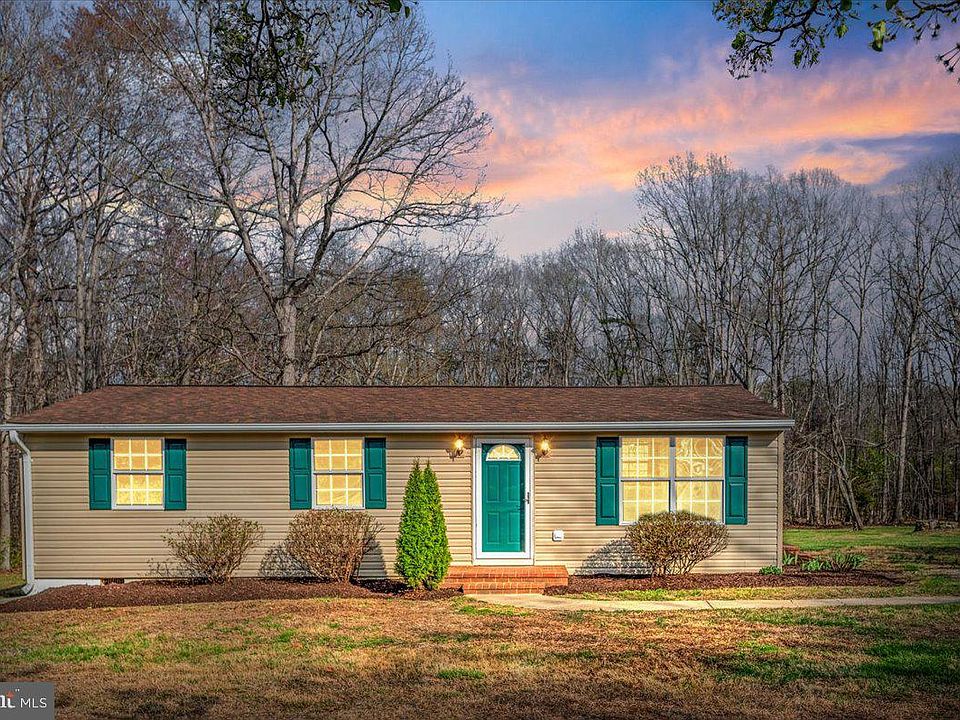 1st image of 12275 Fox Den Ln