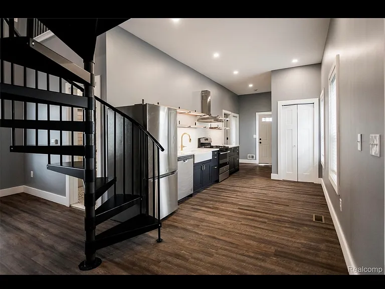 3714 23rd St #B — Photo 5
