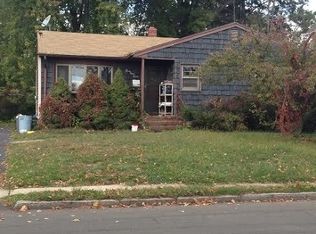 347 Clay Ave W, Roselle Park, NJ 07204