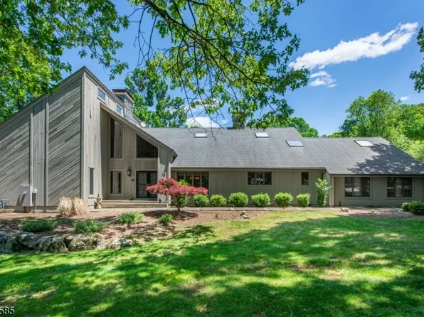 15 Wilshire Dr, Sparta Twp., NJ 07871