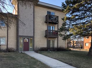 1130 N Wheeling Rd #2B, Mount Prospect, IL