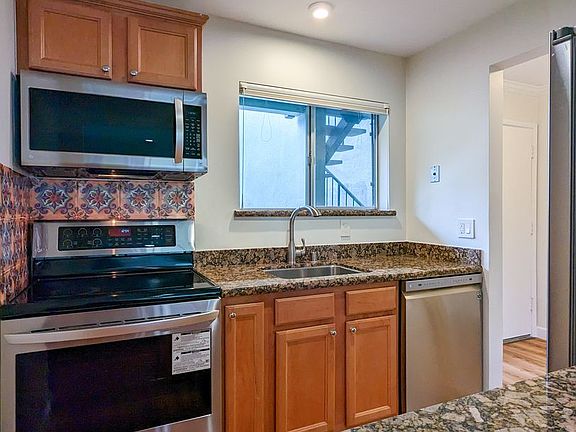 4th image of 4012 Farm Hill Blvd APT 203
