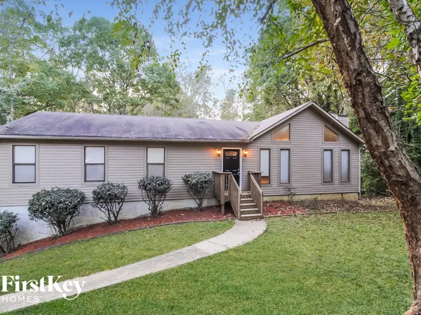 5756 Lake Ct NW, Marietta, GA 30152