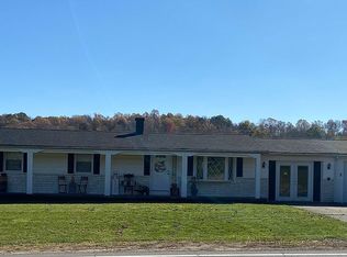 1381 Harris Hwy, Parkersburg, WV