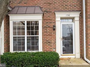 1718 Osage St, Alexandria, VA 22302