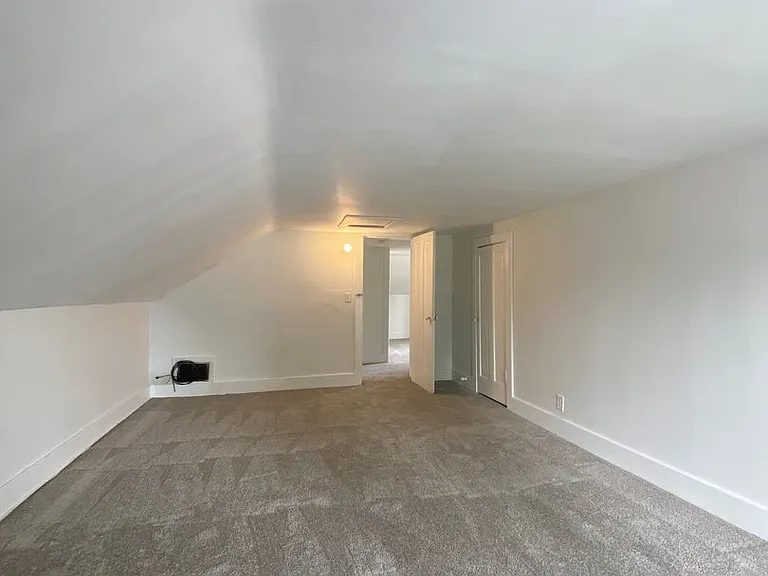 68037 Franklin St — Photo 11