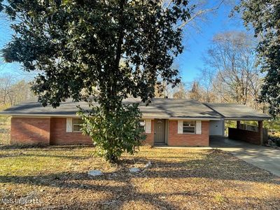 2282 Upper Dr, Pearl, MS, 39208