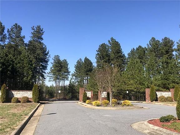3rd image of 104 Wharf Ln