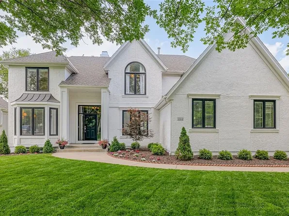 4144 W 131st Ter, Leawood, KS 66209