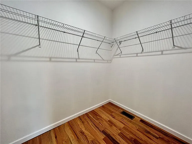 126 Main St #2 — Photo 8