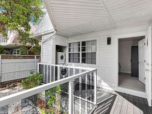 3rd image of 3205 Pearl Ave