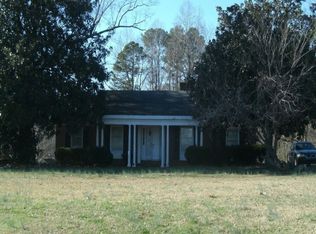 5708 Hilltop Rd, Fuquay Varina, NC 27526