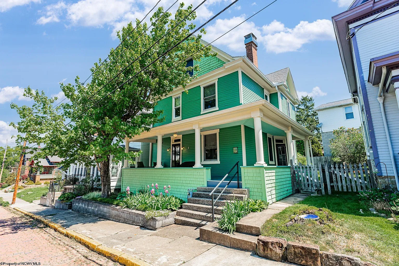 261 Morris St photo 1