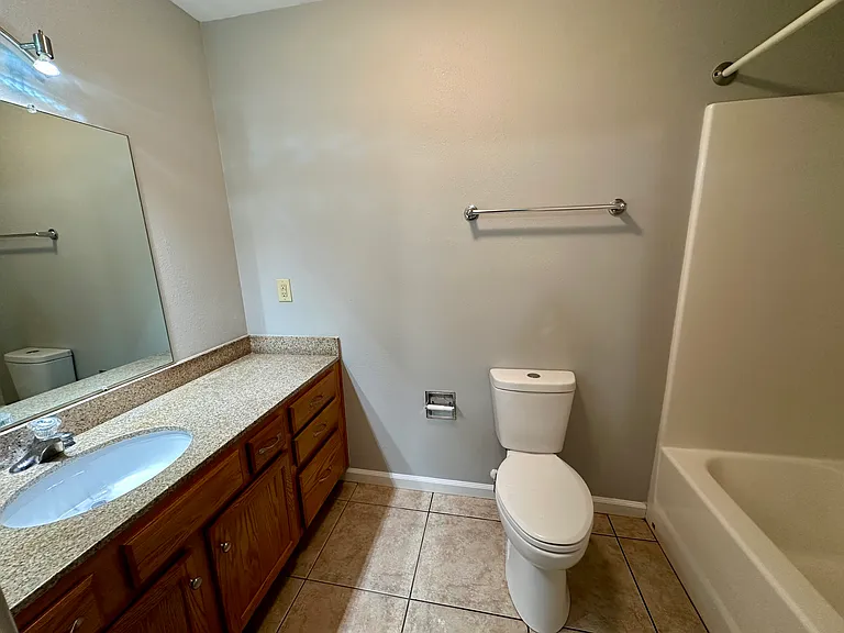 737 Southland Dr #1 — Photo 10