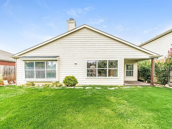 5th image of 8433 Vicksburg Ln