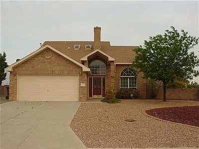 1716 Savannah Dr NE — Photo 1