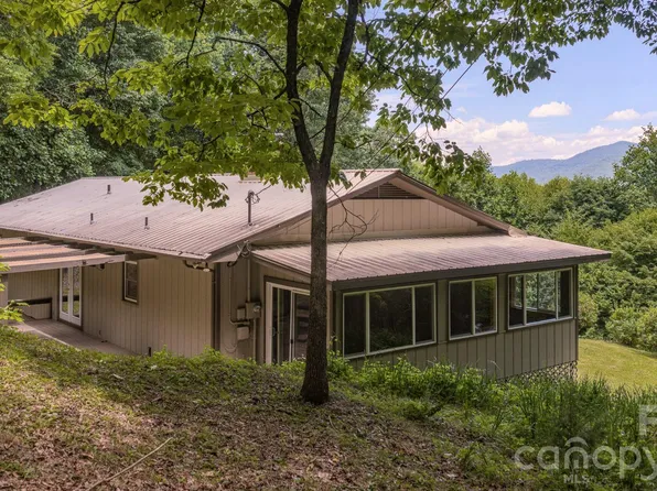 35 Coweeta Ridge Rd, Otto, NC 28763
