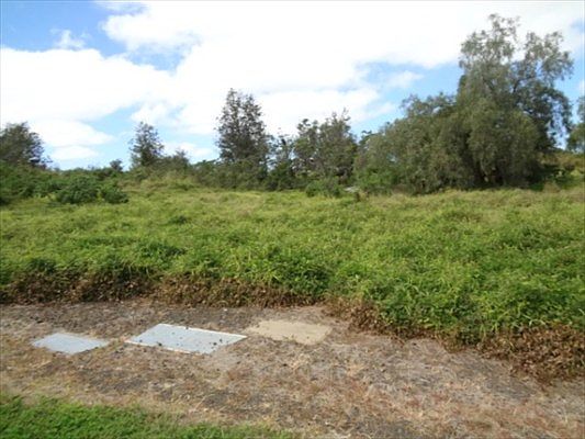 3rd image of Puu Lani Dr Lot 71