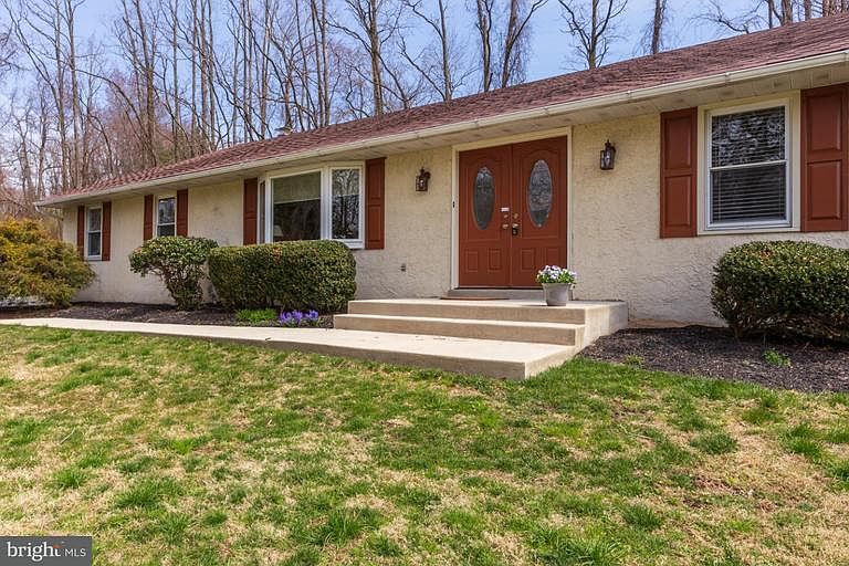 1st image of 57 Vernon Ln