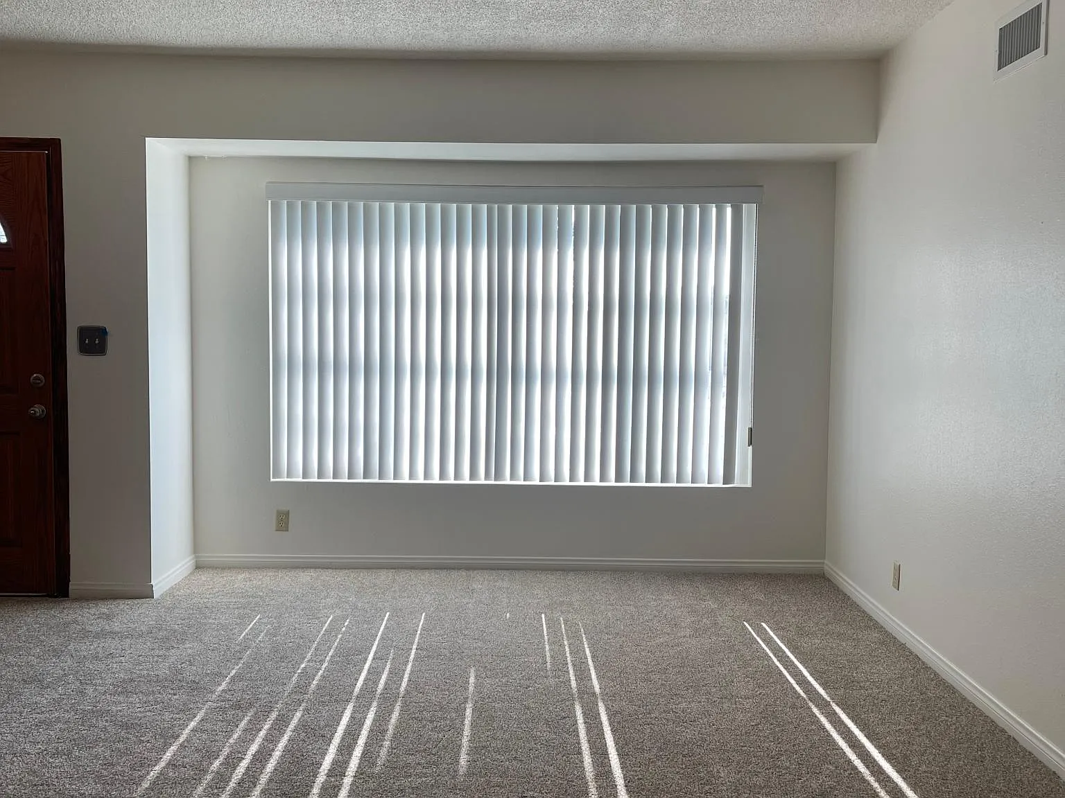 224 S Valley Center Ave — Photo 3